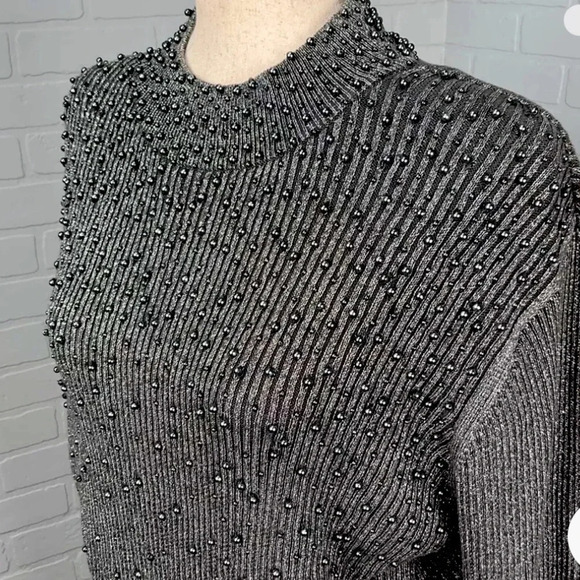 Maggie Barnes Women Gray Silver beads rib knit sweater. Gray/silver size 1X used - Picture 5 of 16
